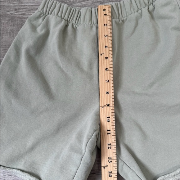 Brandy‎ Melville Sage Green Fleece Sweat Shorts Raw Hem One Size Lounge - Picture 5 of 6